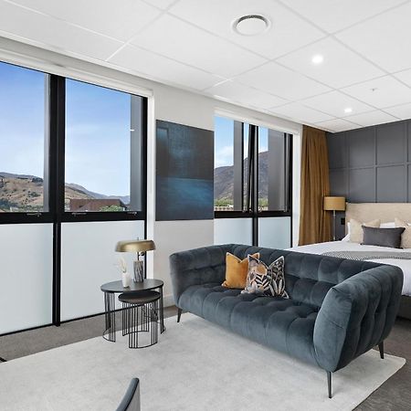 12Th Avenue Suites Квинстаун Экстерьер фото