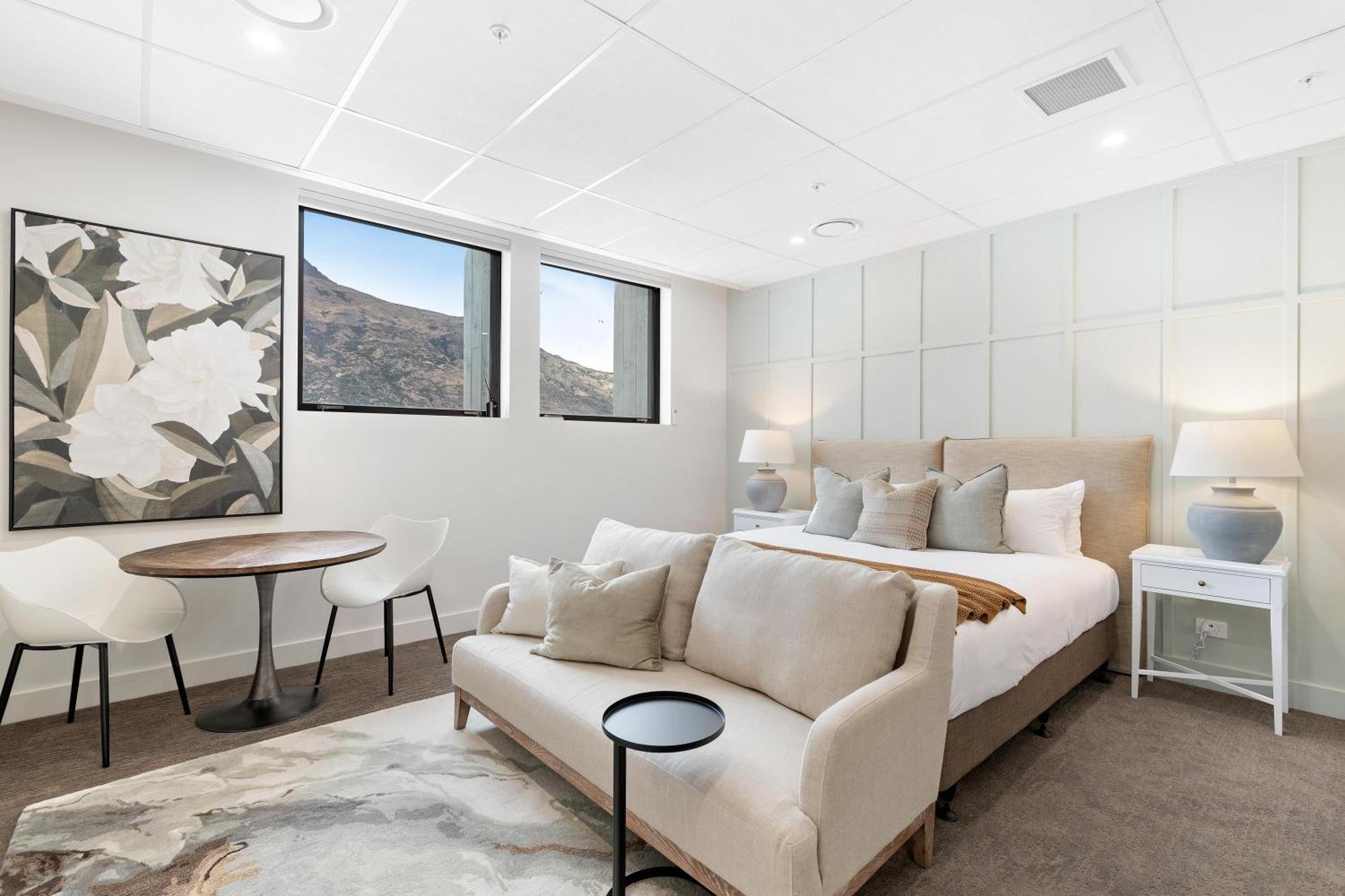 12Th Avenue Suites Квинстаун Экстерьер фото